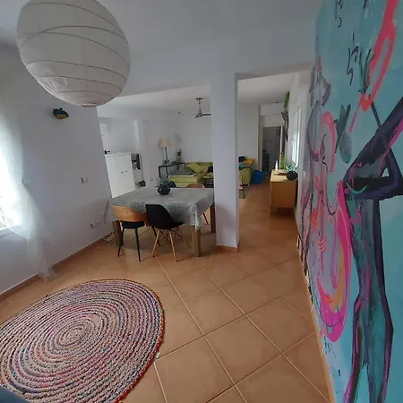 Yara Sobre Tejados De San Basilio