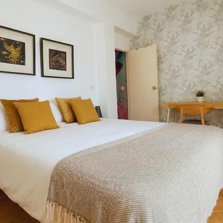 Atico Luminoso San Basilio En El Centro Historico