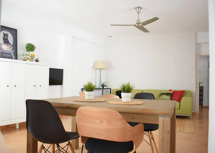 Atico Luminoso San Basilio En El Centro Historico アパート *